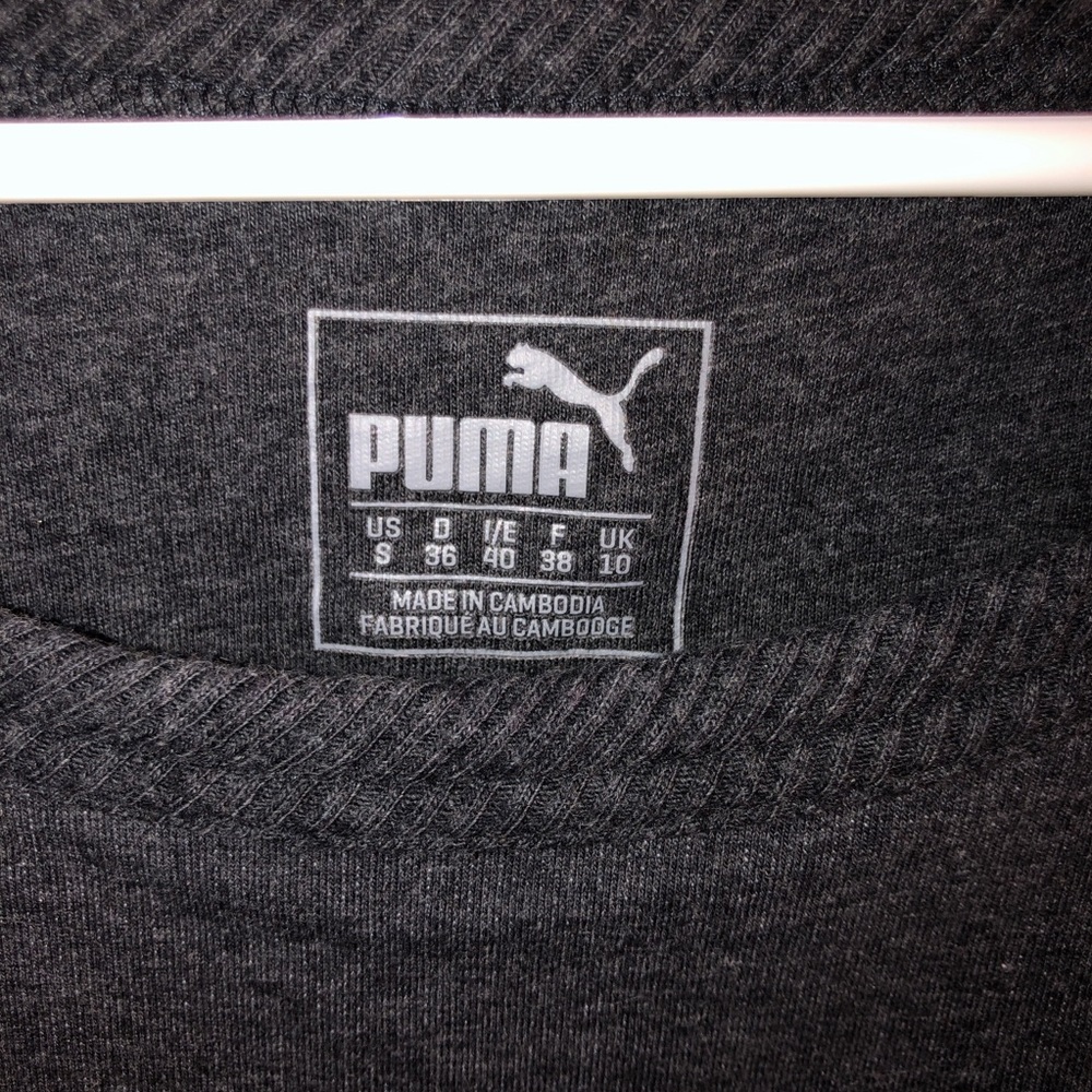 Puma Sweatshirt - Picture 2 of 3
